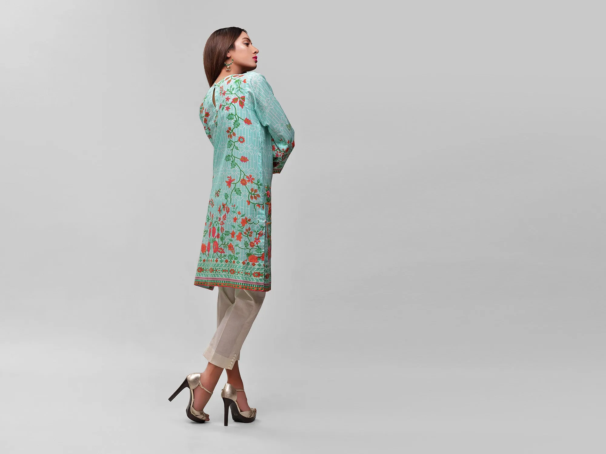 AUJ Lawn Collection 2016 Vol 1 – Design 12A