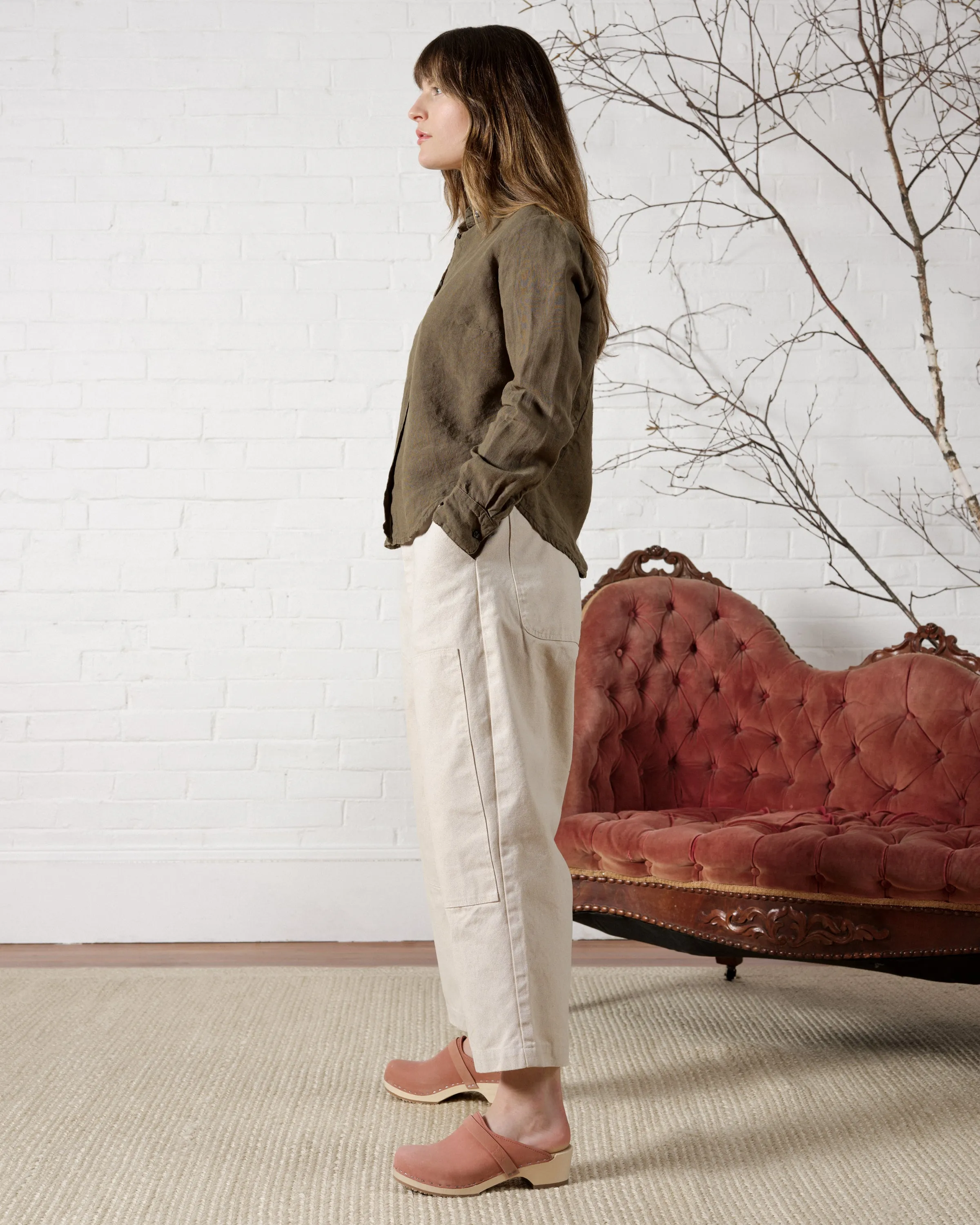 Sure! To optimize the title of a garden pant for an e-commerce product, lets include descriptive modifiers that highlight its key features. Heres an improved title:

Durable, Water-Resistant Garden Pants with Knee Pads for Outdoor Work

This optimized title provides potential buyers with a clear understanding of the products benefits, such as durability, water resistance, and comfort for outdoor tasks.