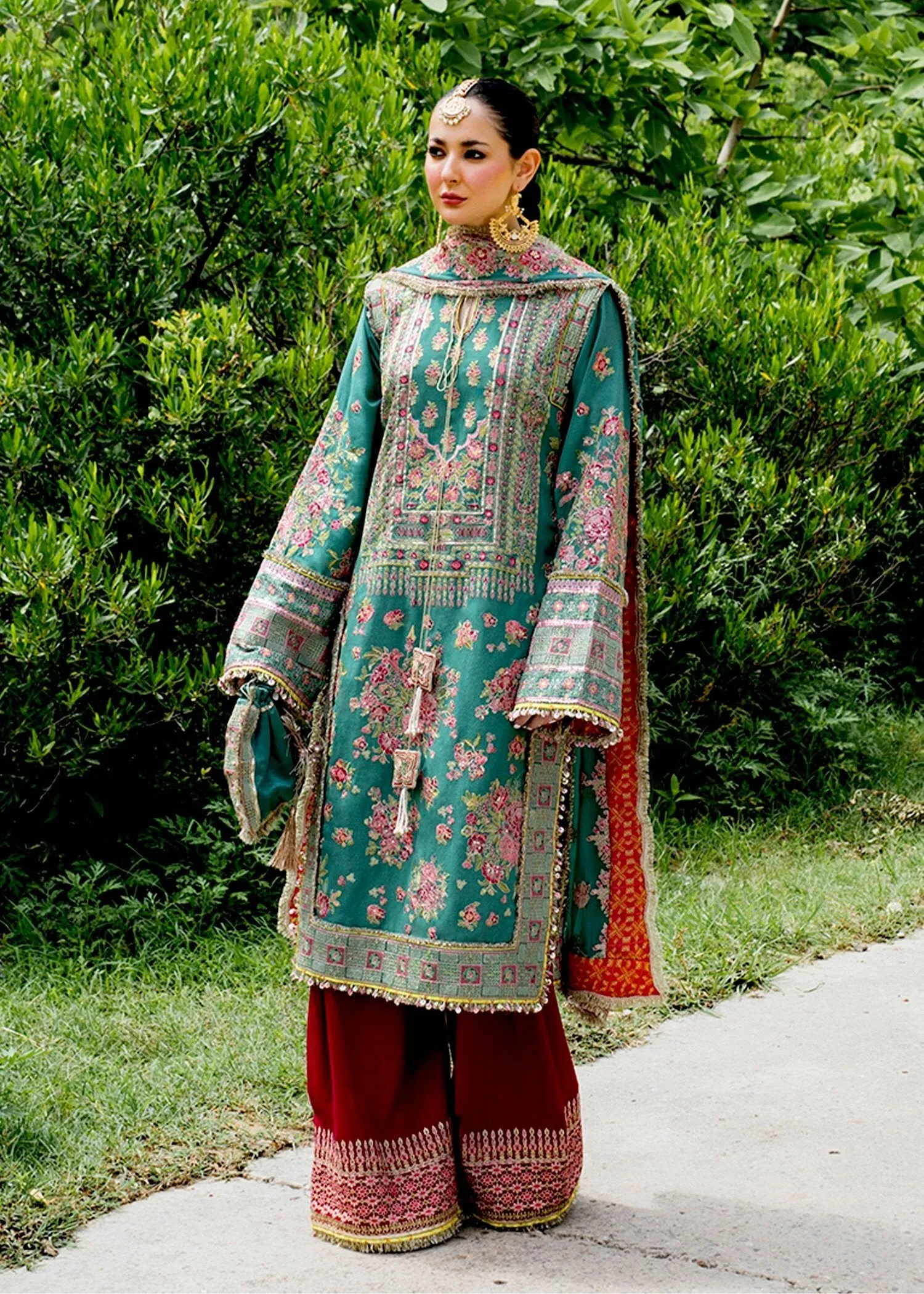 Hussain Rehar · Rumli Festive Karandi Collection '21 – Zankai