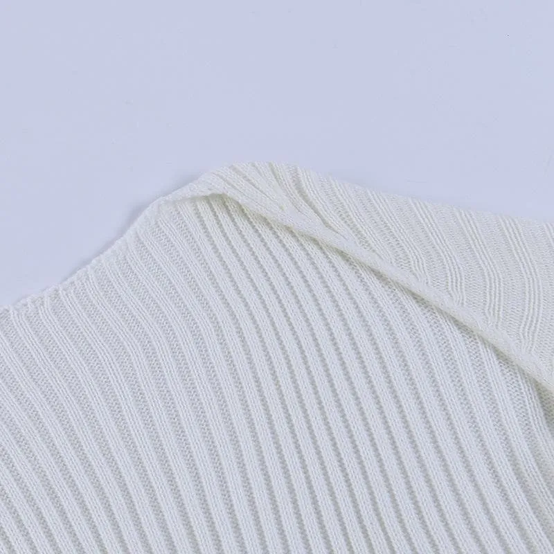 Knitted long sleeve cropped top