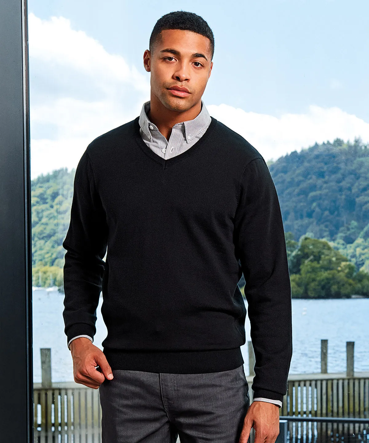 Purple - V-neck knitted sweater
